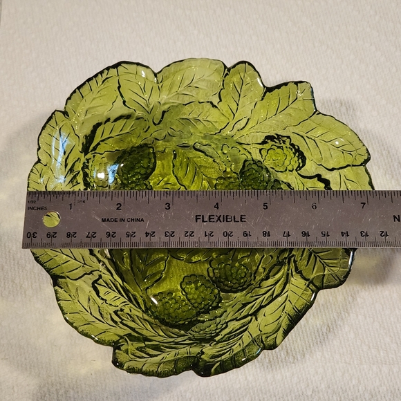 Vintage Indiana Glass Loganberry Green Glass Candy Dish Cottagecore Trinket Dish - Picture 9 of 10